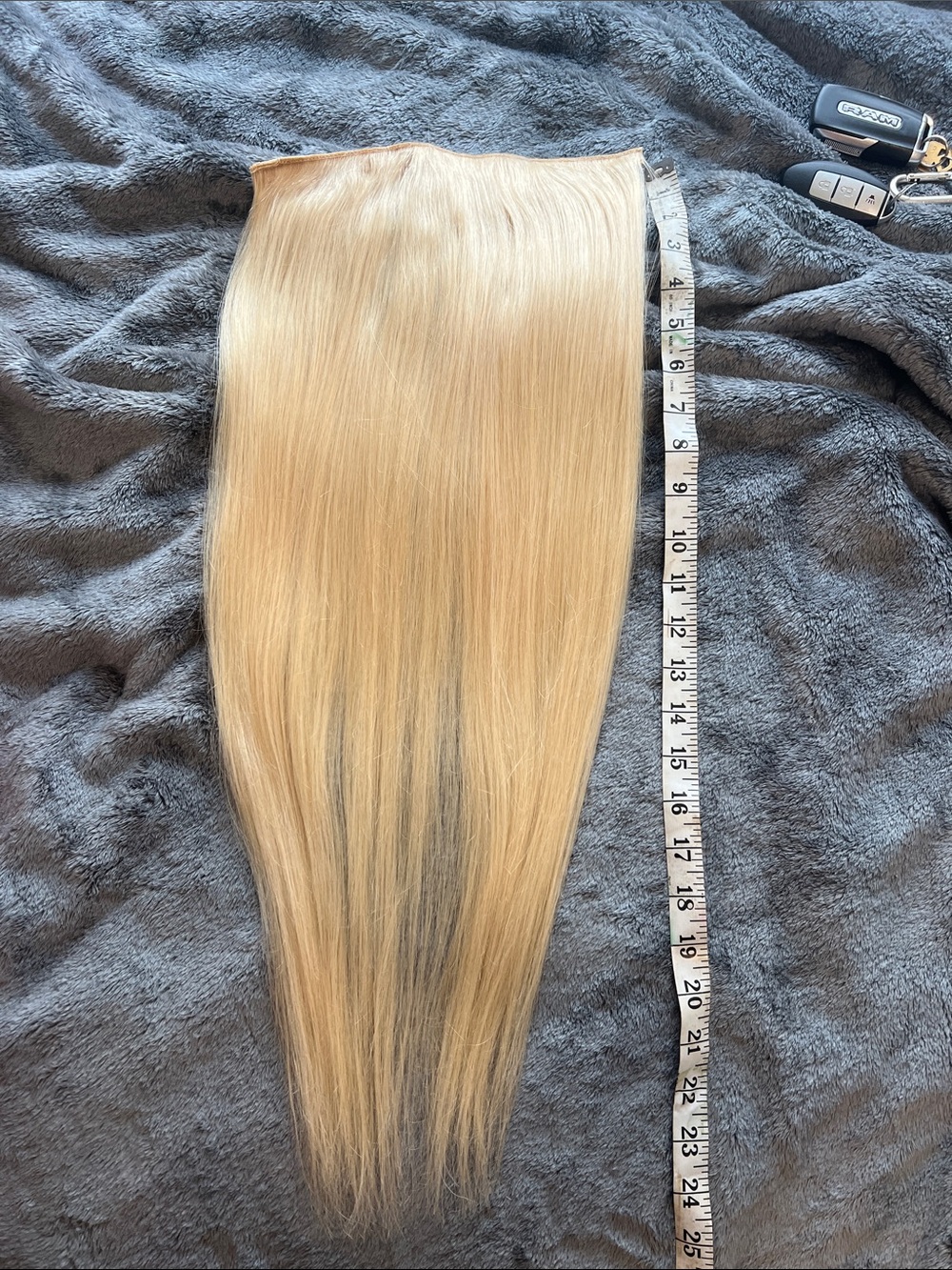 Blonde human hair extensions -Bellami